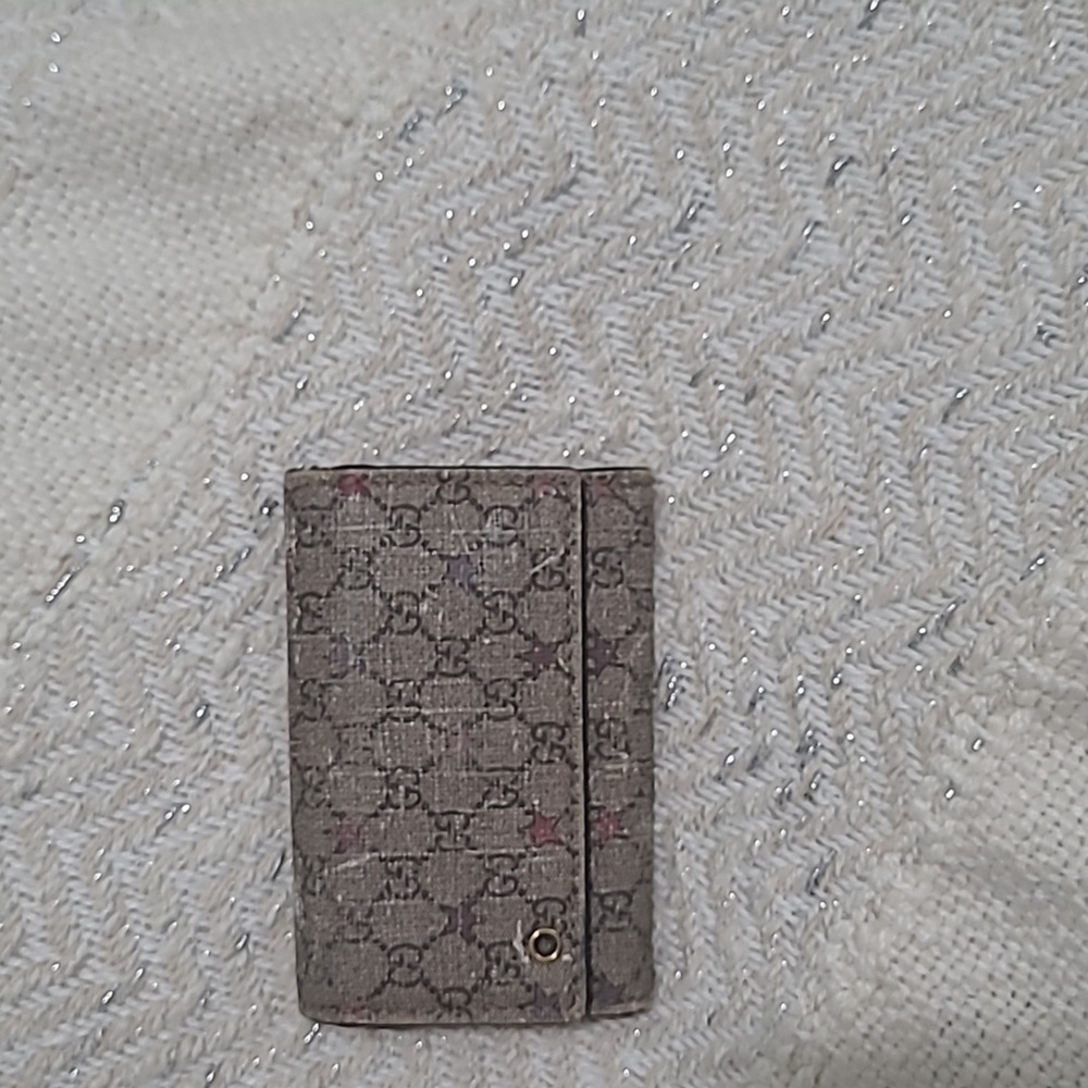Authentic Gucci Key Holder Faded Stars Pre-Loved